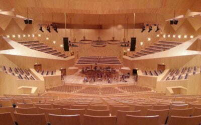 El Forum Panasef escalfa motors