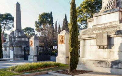 El cementiri municipal de Terrassa acull dues visites guiades al voltant de l’exposició «Després de la mort»