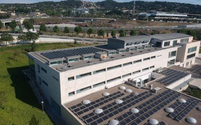 Cabré Junqueras aposta per la sostenibilitat amb la instal·lació de plaques solars i la incorporació de vehicles elèctrics