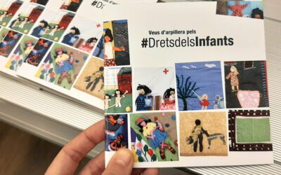 La inauguració de l’exposició «Veus d’arpillera pels #DretsdelsInfants» reuneix art i compromís a Badalona